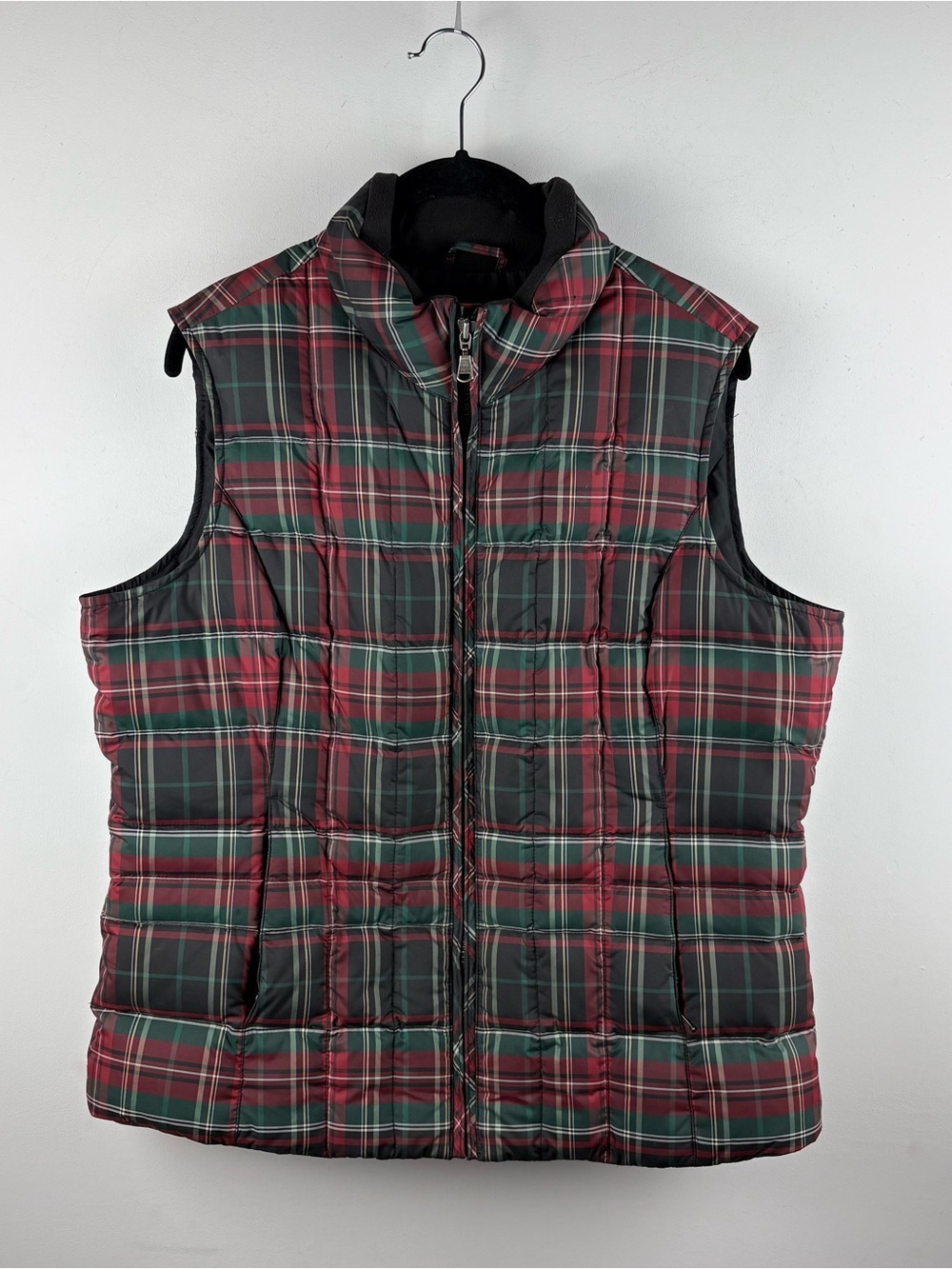 Eddie Bauer Goose Down Puffer Vest Women's Large Black Tartan Plaid Holiday Warm